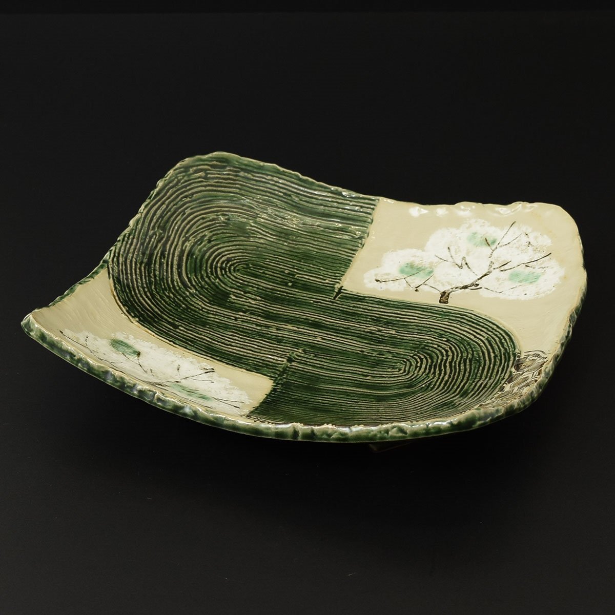 ◎542635 美品 龍峰窯 三洋陶器 織部桜 長角大皿 花風流 盛皿 約 ◎542635 美品 龍峰窯 三洋陶器 織部桜 長角大皿 花風流 盛皿 約