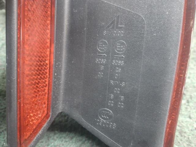 Audi Audi S3 Sportback 8VCJXF правая сторона водительское сиденье сторона задний фонарь стоп-сигнал LED отражатель есть лампочка-индикатор OK мойка машин царапина есть текущее состояние распродажа