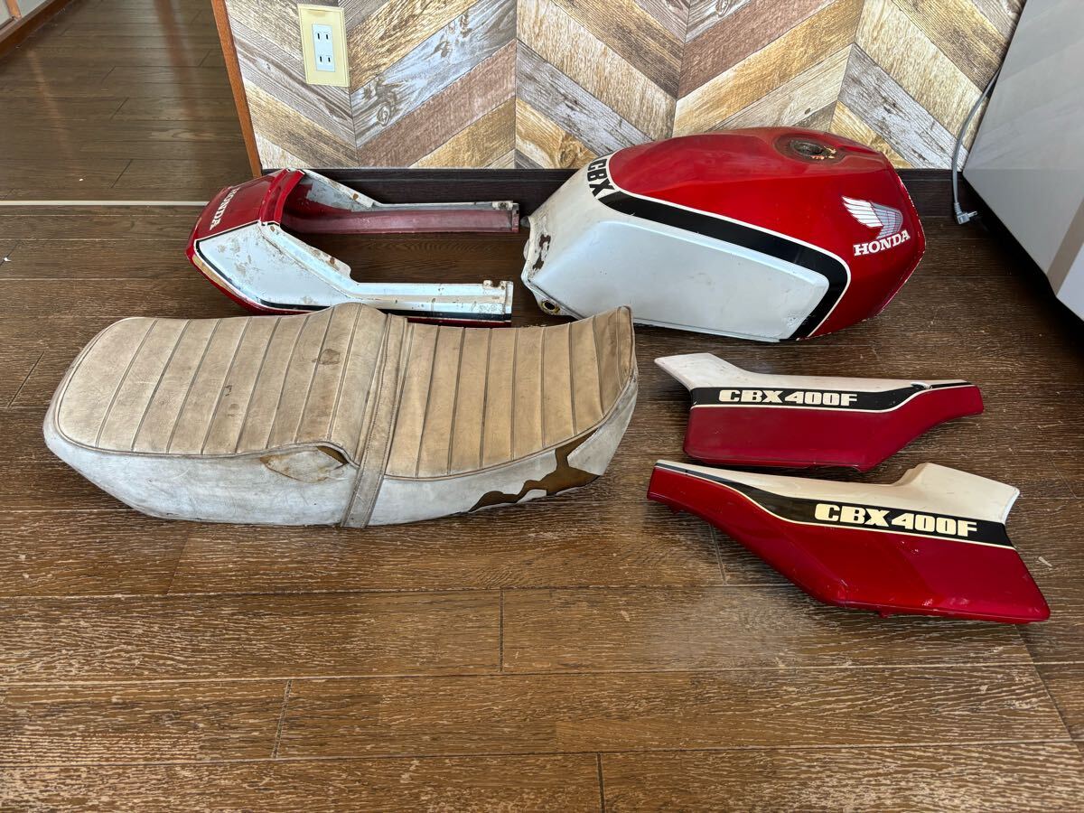 CBX400F 当時物 ヤレ外装セット タンク サイドカバー テール CBX400F 当時物 ヤレ外装セット タンク サイドカバー テール