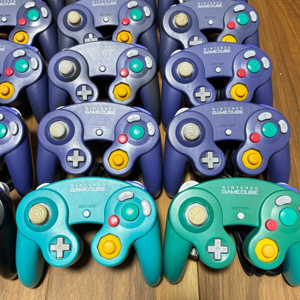 ニンテンドー ゲームキューブ 純正コントローラー まとめ 20個 ニンテンドー ゲームキューブ 純正コントローラー まとめ 20個