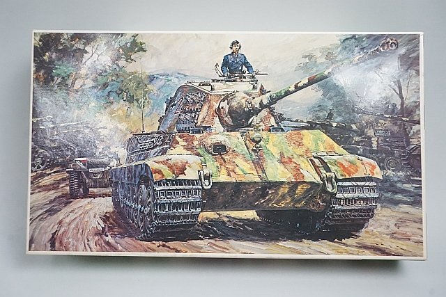 ニチモ TIGERⅡ Yahoo!オークション - NICHIMO ニチモ 1/35 Pz.Kpfw.VI TIGER II