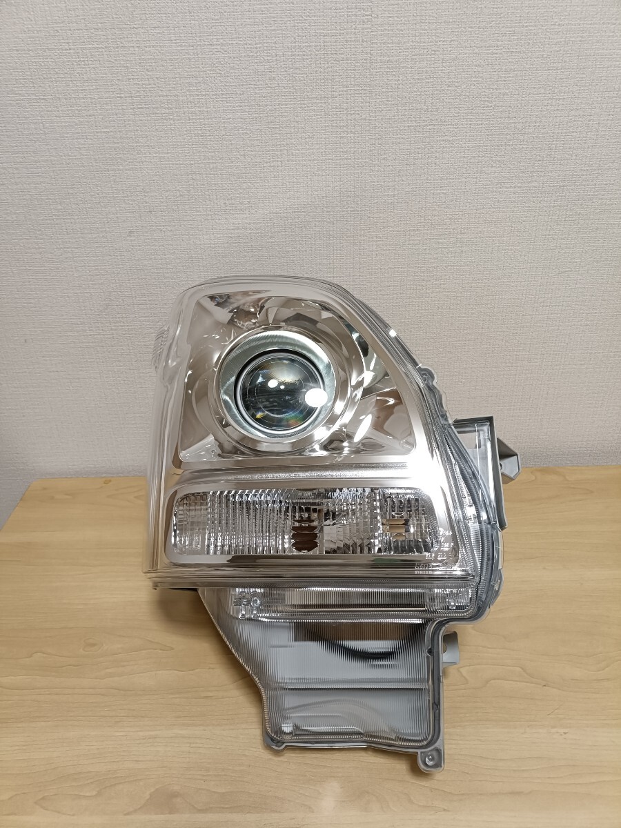 （極美品/点灯ok） キャリィ トラック 純正 HID キセノン ヘッドライト 右 運転席側 35120-82MA0 koito 100-59311 スズキ ユニットのみ_画像1