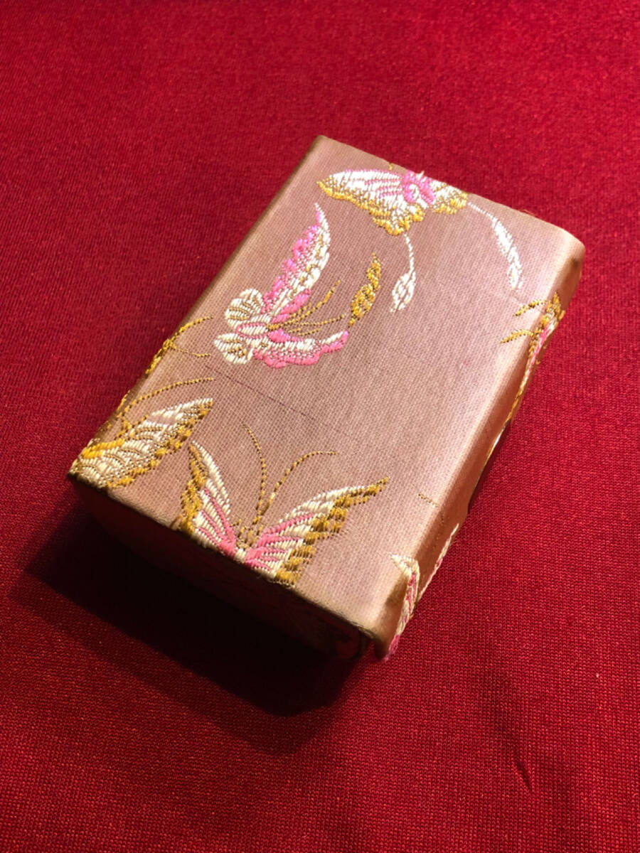 リップケース　印鑑入れ　口紅箱　ミラー付き幅有りピンク①　エスニック　中國風(fēng)　絹刺繍　チャイナドレス　小銭　コスプレ　可愛い　