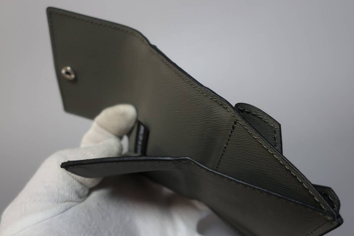 新品 最高級 クロコダイル １つあればとっても便利なミニ財(cái)布 三つ折り ミニ財(cái)布　RDOC191 マットブラック(BK)?。? bimg=