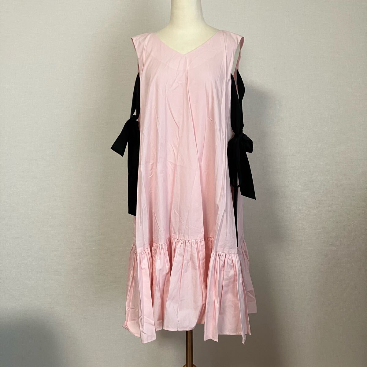 ☆未使用☆Limitless Luxury　たっぷりフレアワンピース_画像1