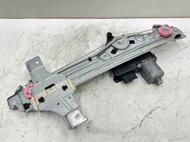 ★ プジョー 208 A9 2014年 A9HM01 左リアドアレギュレーター モーター付き 9674255180 (在庫(kù)No:A40186) (7681)