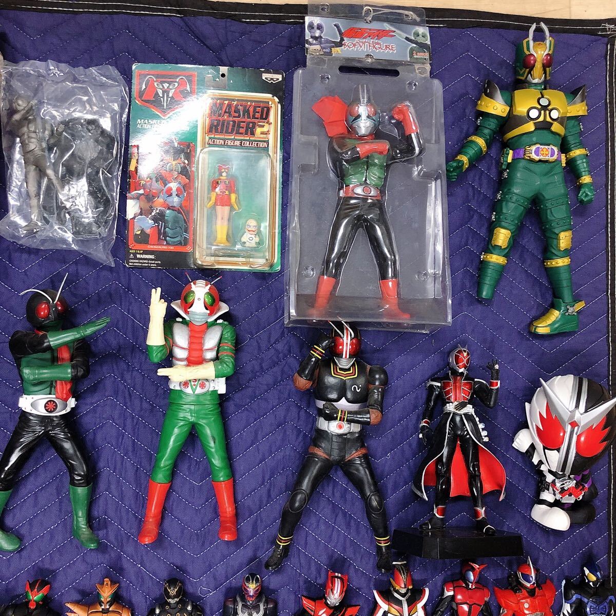 大量 まとめ売り ソフビ 仮面ライダー 特撮 戦隊ヒーロー 平成 大量 まとめ売り ソフビ 仮面ライダー 特撮 戦隊ヒーロー 平成