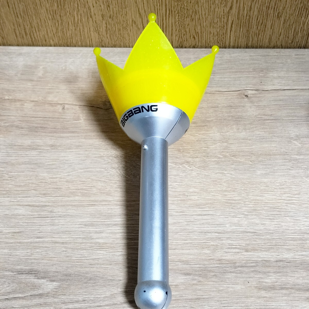 BIGBANG ペンライト スティックライト バンダナ 希少 レア 初期 BIGBANG ペンライト スティックライト バンダナ 希少 レア 初期