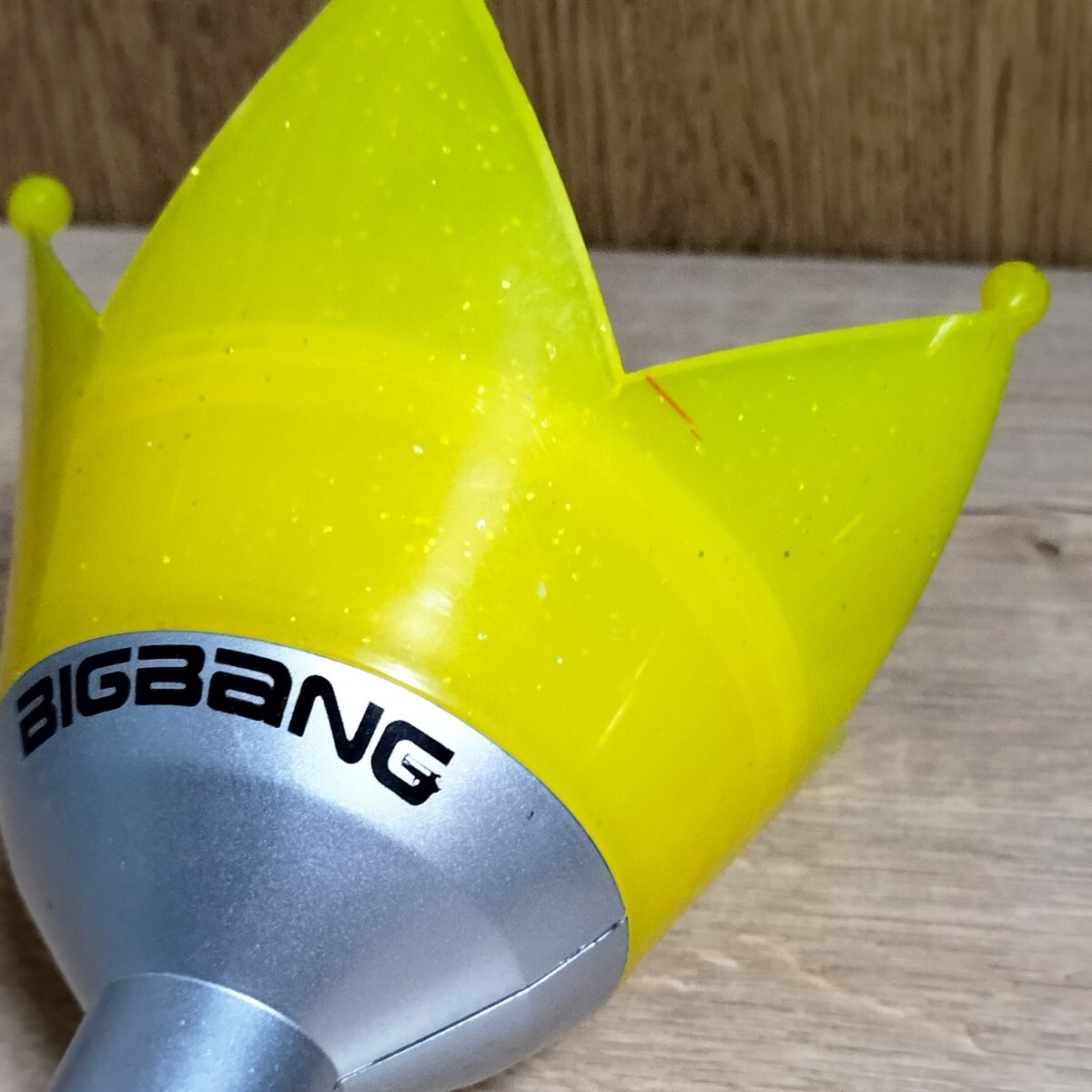 BIGBANG ペンライト スティックライト バンダナ 希少 レア 初期 BIGBANG ペンライト スティックライト バンダナ 希少 レア 初期