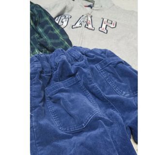 ④ 男の子用 服 140 ５點(diǎn)セット まとめ　GAP　BeBe　グリーンチェック柄　イカリ柄　半袖　フード付きジップアップ上著　青系ズボン