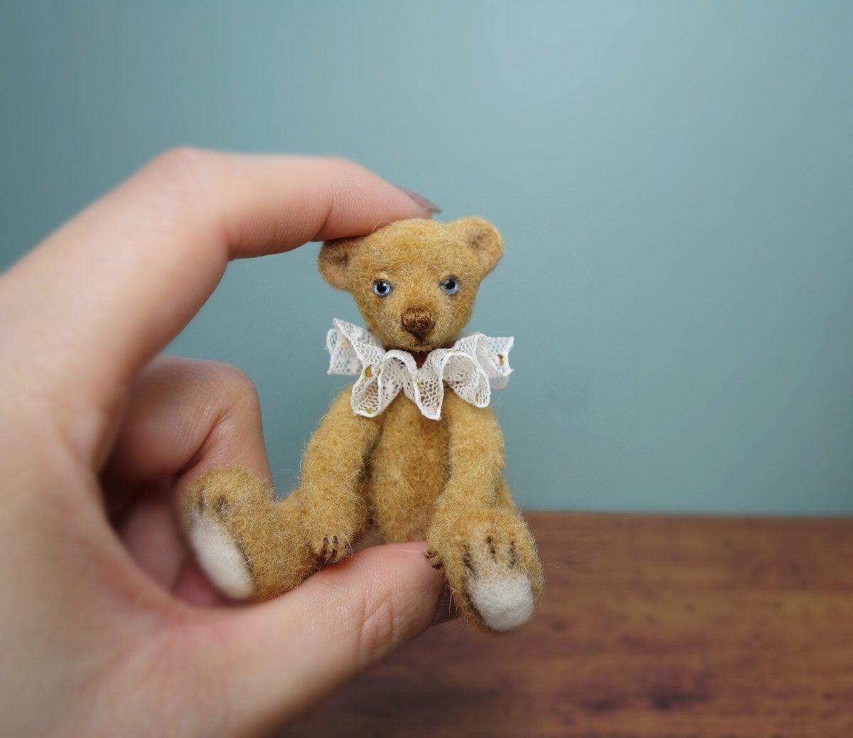 羊毛フェルト アンティークベア風☆ハンドメイド ミニチュア 羊毛フェルト アンティークベア風☆ハンドメイド ミニチュア