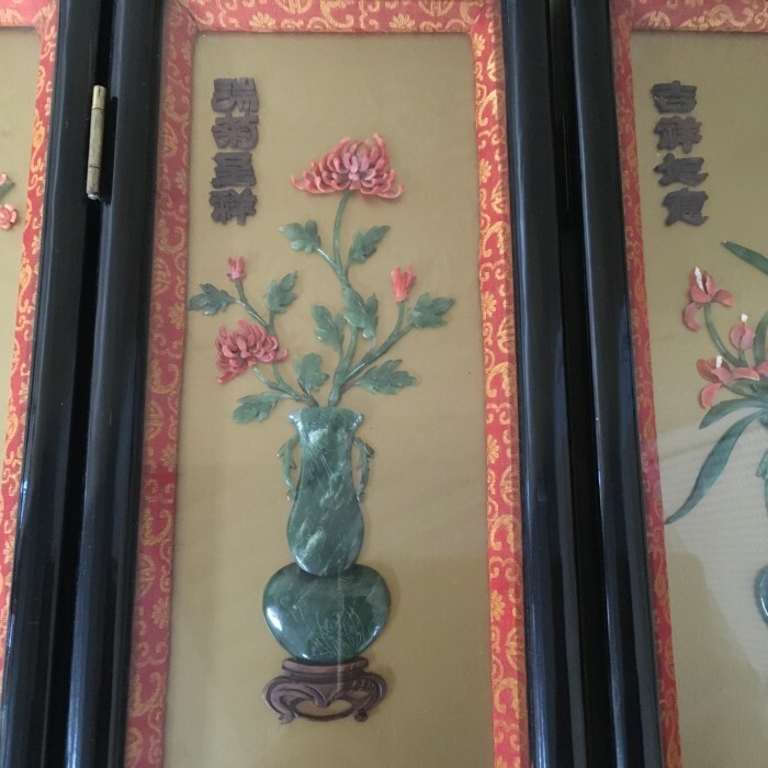 木製枠・玉石に彫刻された花瓶絵柄・リアルの花模様、￼小屏風折りたたみ式 木製枠・玉石に彫刻された花瓶絵柄・リアルの花模様、￼小屏風