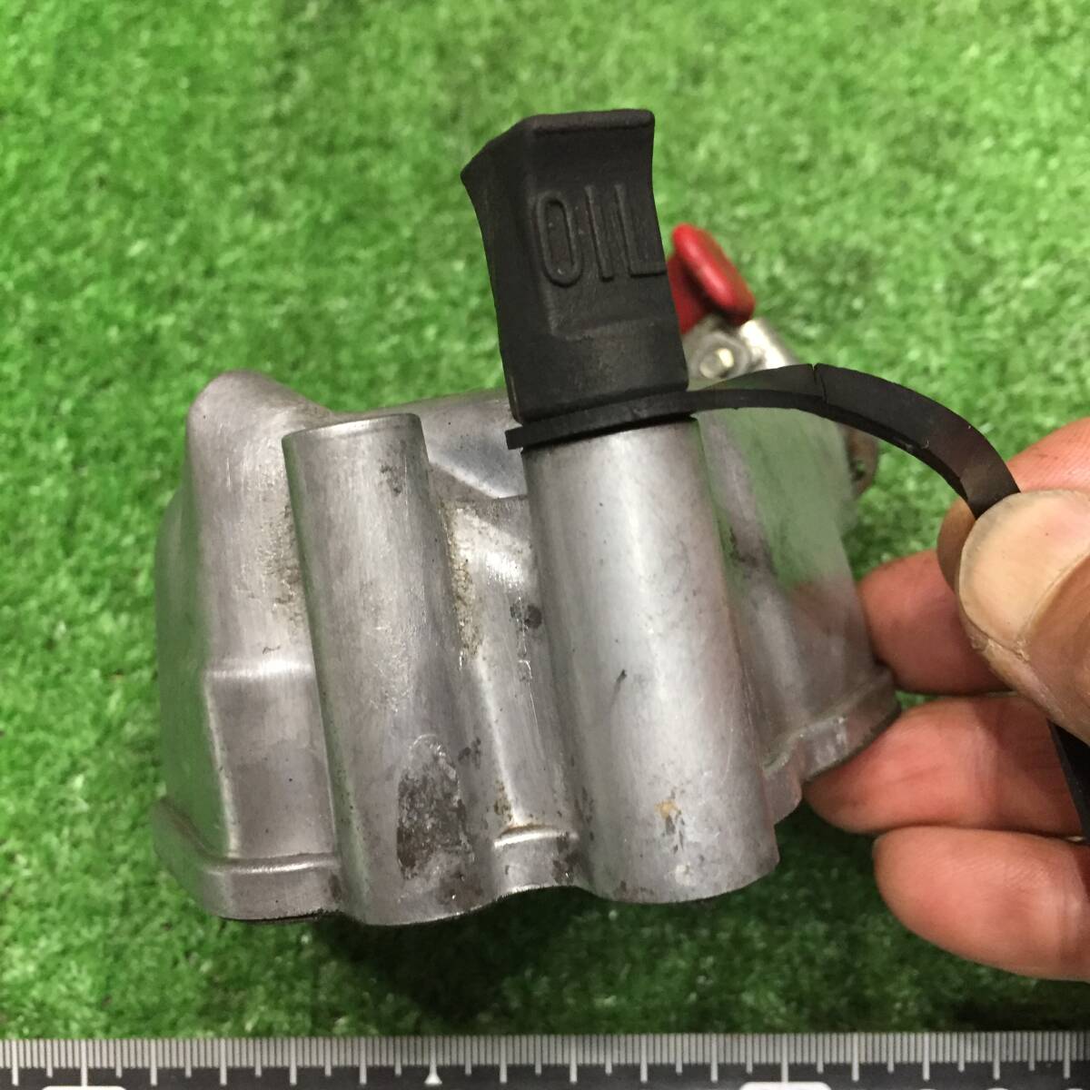 ヤンマー シリンダーヘッドカバー L40 デコンプレバー オイルキャップ L40SP ディーゼルエンジン 発電機 動噴 YANMARの画像6