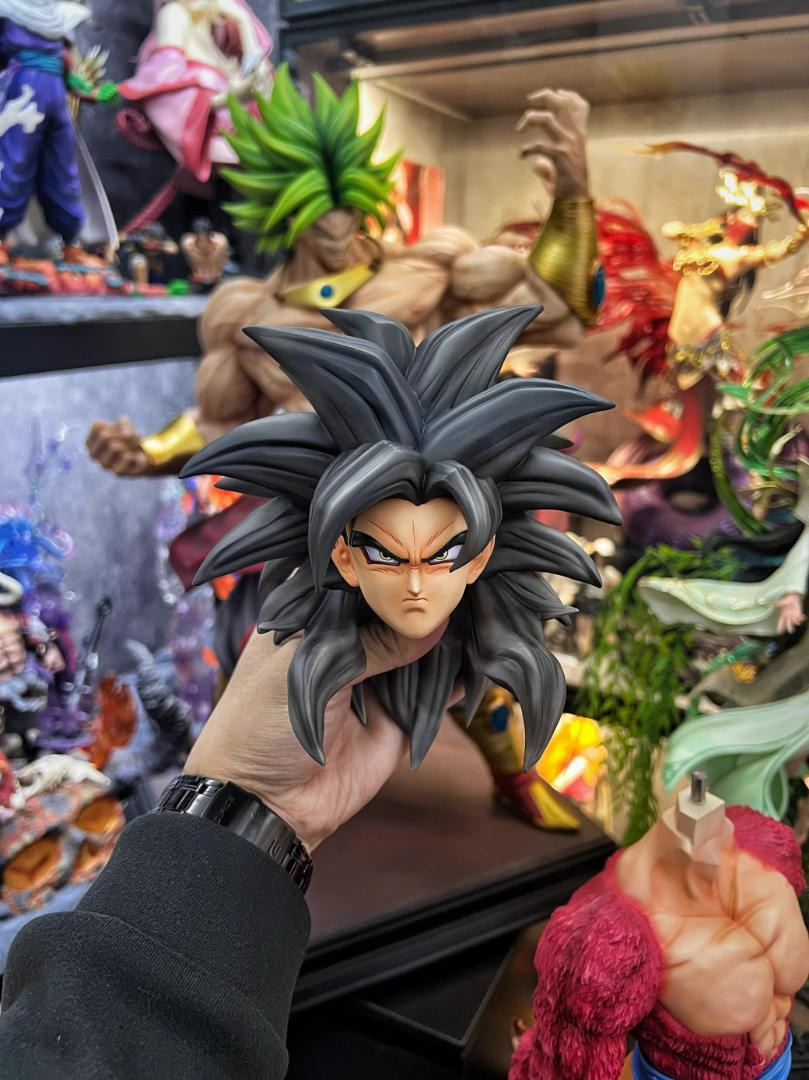 ドラゴンボール 孫悟空 スーパーサイヤ人4 ガレージキット ドラゴンボール 孫悟空 スーパーサイヤ人4 ガレージキット