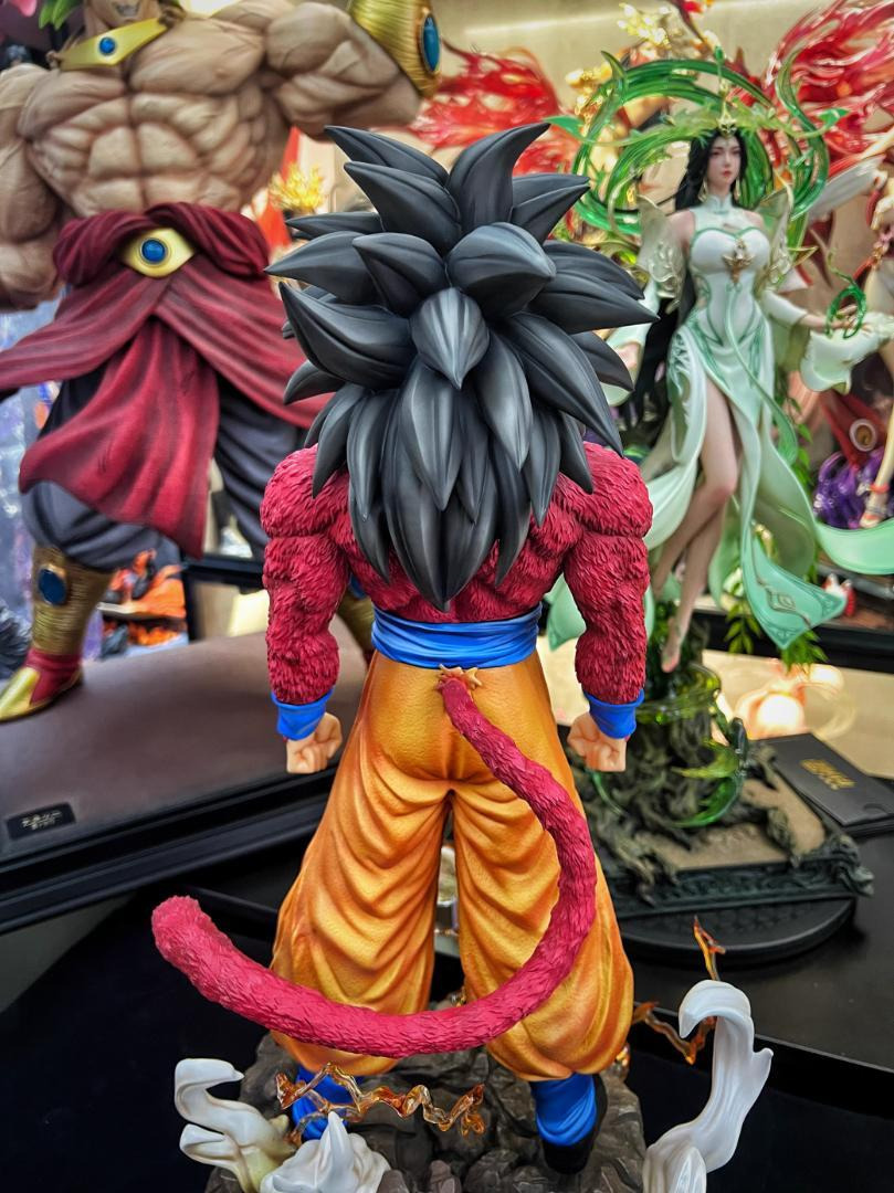 ドラゴンボール 孫悟空 スーパーサイヤ人4 ガレージキット ドラゴンボール 孫悟空 スーパーサイヤ人4 ガレージキット