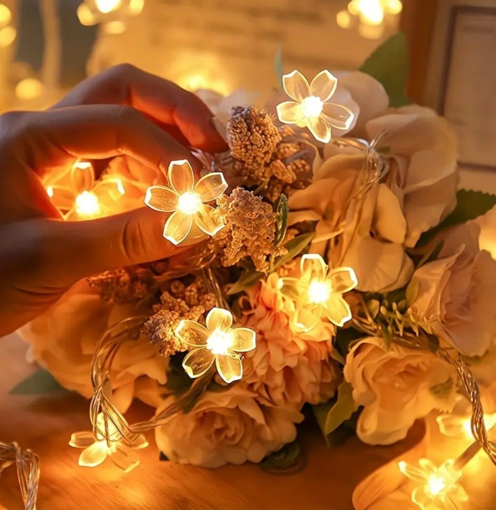 1305【新品未使用】40LED 6M 単三電池式フェアリーライト フラワー 花 桜 イルミネーション ゴールド イエロー 黃色 暖色 ウォームホワイト