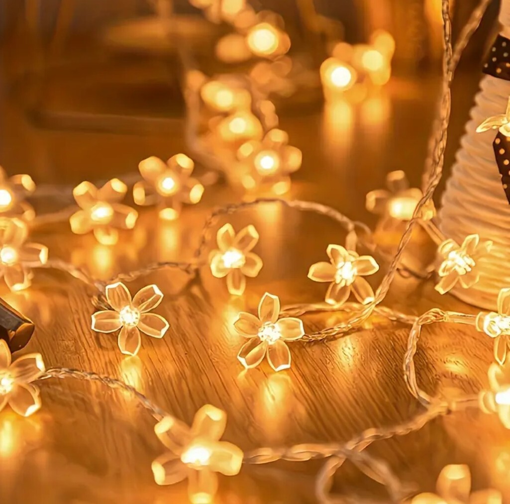 1305【新品未使用】40LED 6M 単三電池式フェアリーライト フラワー 花 桜 イルミネーション ゴールド イエロー 黃色 暖色 ウォームホワイト