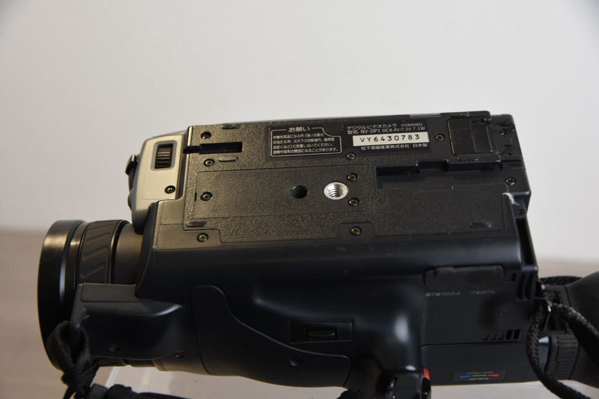デジタルビデオカメラ Panasonic パナソニック NV-DP1 250216W6