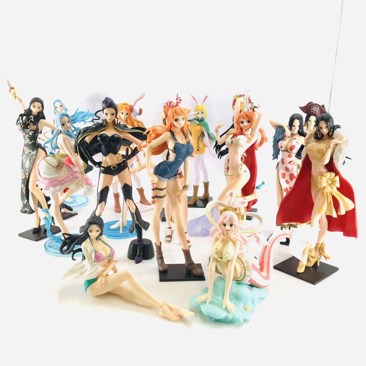 □中古品□ ワンピースフィギュア 女性キャラのみ 19点まとめ □中古品□ ワンピースフィギュア 女性キャラのみ 19点まとめ