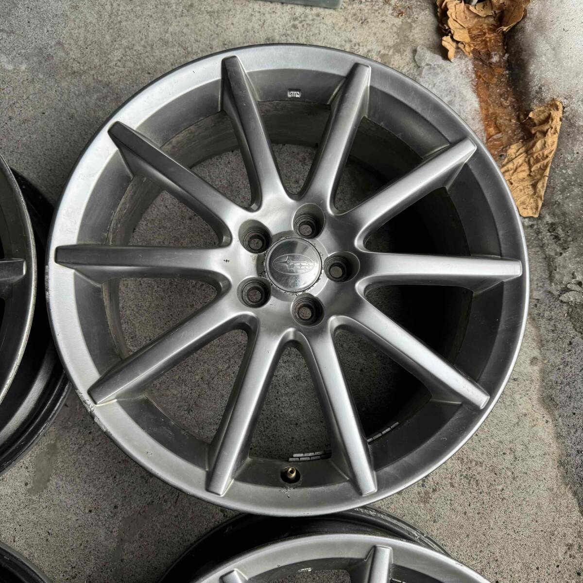 スバル 純正 レガシィ オプション ホイール 18インチ 7J +55 5H スバル 純正 レガシィ オプション ホイール 18インチ 7J +55 5H