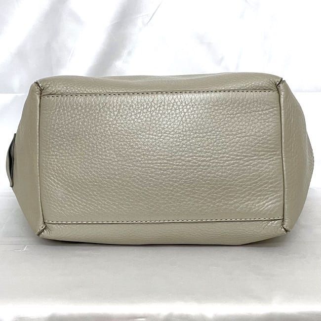 コールハーン ワンショルダー バッグ シルバー ec-19876 美品 レザー 中古 COLE HAAN 肩掛け シンプル　