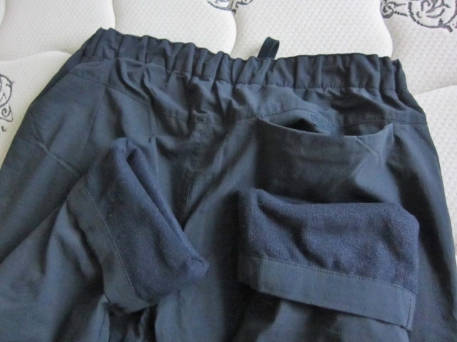 UNIQLO メンズパンツ S 内側ボア 防寒 Brand ユニクロ ボトムス 紺 ユニセックスとしても使い勝手の良い品 温かパンツ ネイビー レア 特 得_画像10