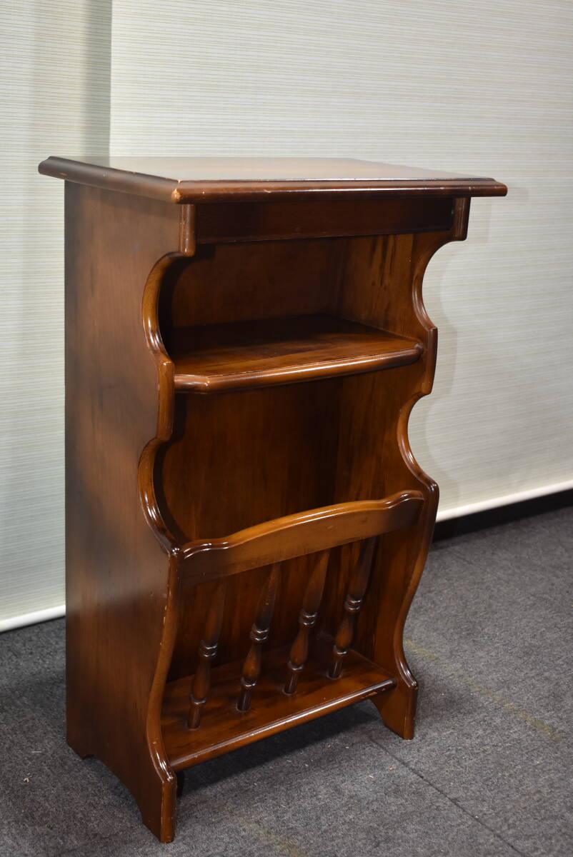 ■ヴィンテージ■オールド/カリモク■コロニアル マガジンラック 電話臺/サイドテーブル/花臺■1970～1980年代■