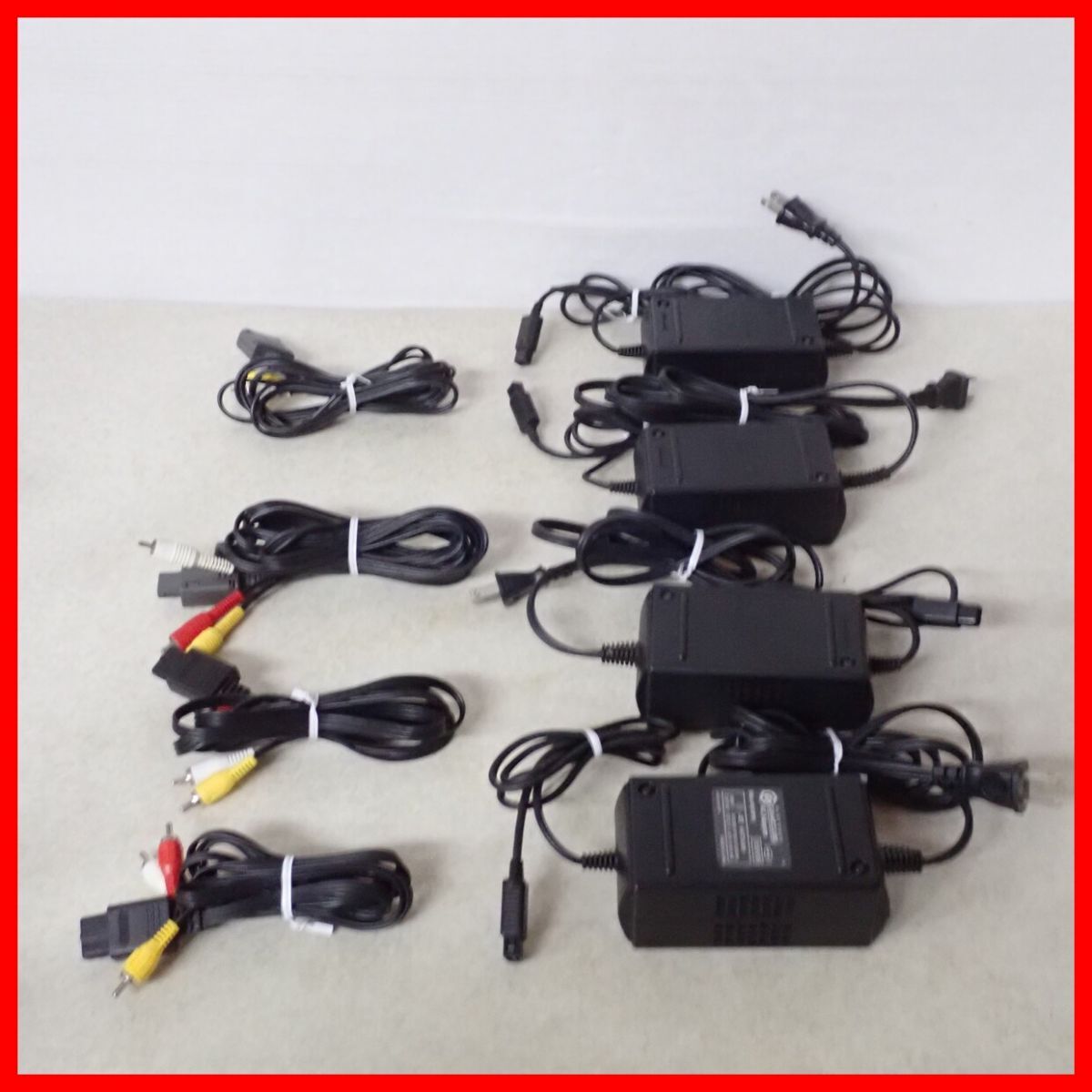 動作品 GC ゲームキューブ 本体 シルバー/オレンジ/ブラック 動作品 GC ゲームキューブ 本体 シルバー/オレンジ/ブラック
