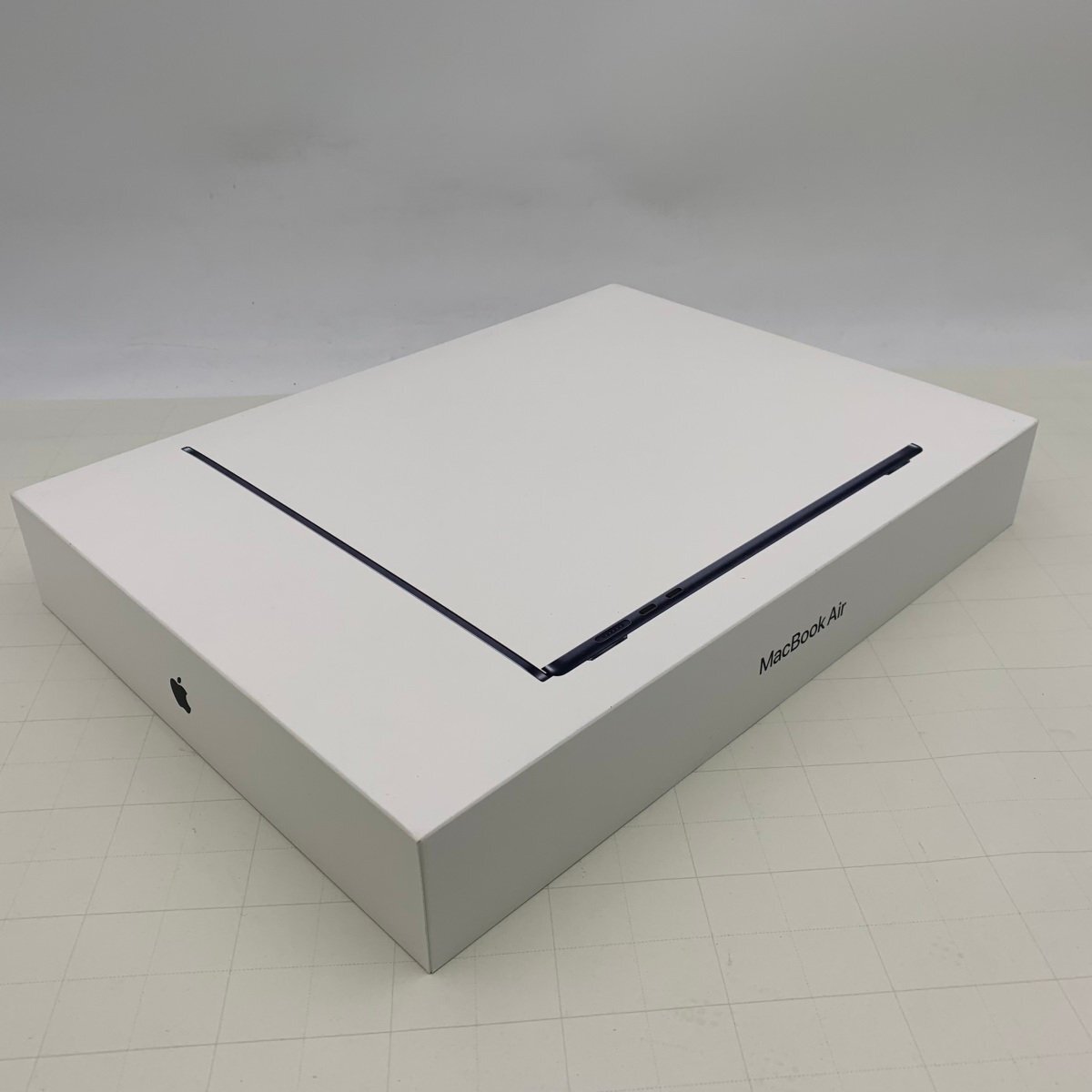  новый товар нераспечатанный MacBook Air 15 дюймовый (Early 2024) Apple M3 8 core /10 core GPU/16GB/SSD 256GB midnight MC9G4J/A