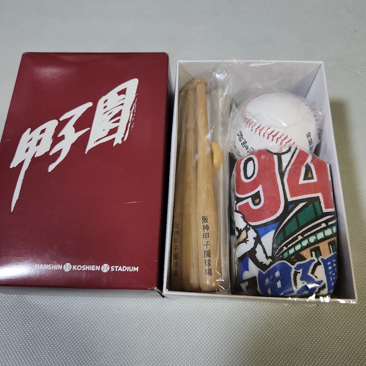 第94回全国高校野球選手権大会 決勝戦記念ボールセット 大阪 第94回全国高校野球選手権大会 決勝戦記念ボールセット 大阪