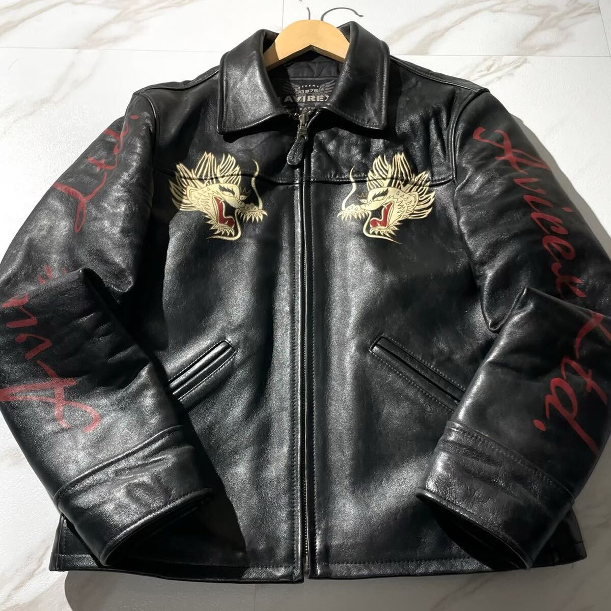 圧倒的存在感!!極美品/希少L◇AVIREX アヴィレックス 【龍 圧倒的存在感!!極美品/希少L◇AVIREX アヴィレックス 【龍