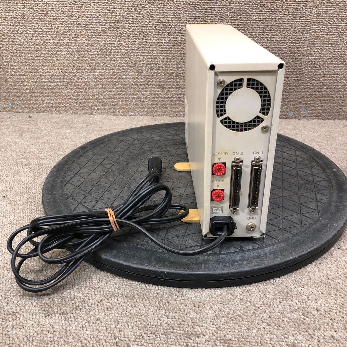 98-882 激安 レトロPC パーツ 外付け MOドライブ 230MB TEAC MO-230 SCSI 通電.電源オン.オフok ジャンク