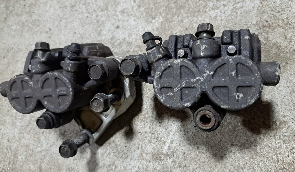 5 ホンダ CBR400F キャリパー レストアベースや部品取りに 當(dāng)時(shí)物 マスターシリンダー NC17 BEET エンジン 外裝 フレーム タンク キャブ