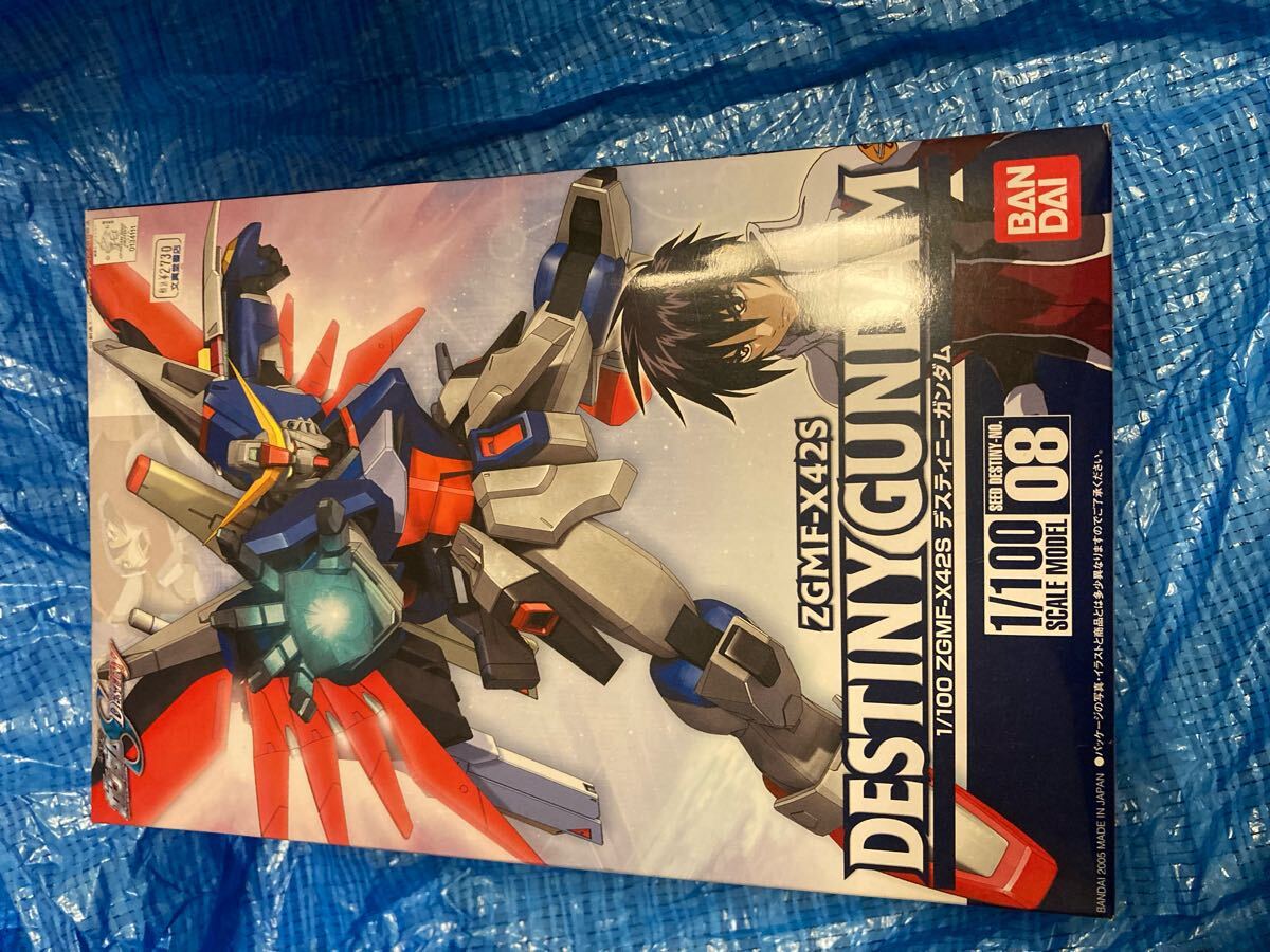 1/100 デスティニーガンダム　未組み立て品