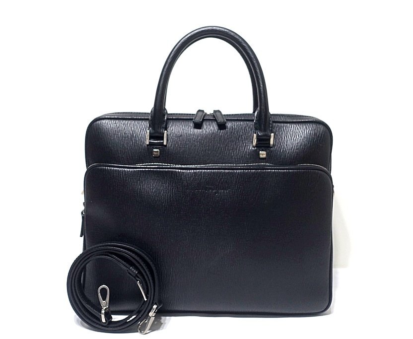 FERRAGAMO 3209660780231COTTON 関税送料込 定価25万 美品 Ferragamo フェラガモ エンボスレザー ロゴ 2WAY