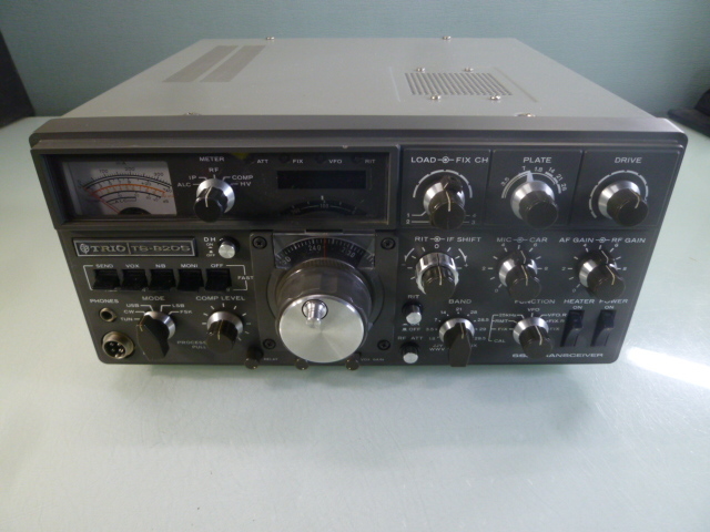 TRIO/トリオ TS-820S トランシーバー 無線機 未チェック 通電 TRIO/トリオ TS-820S トランシーバー 無線機 未チェック 通電