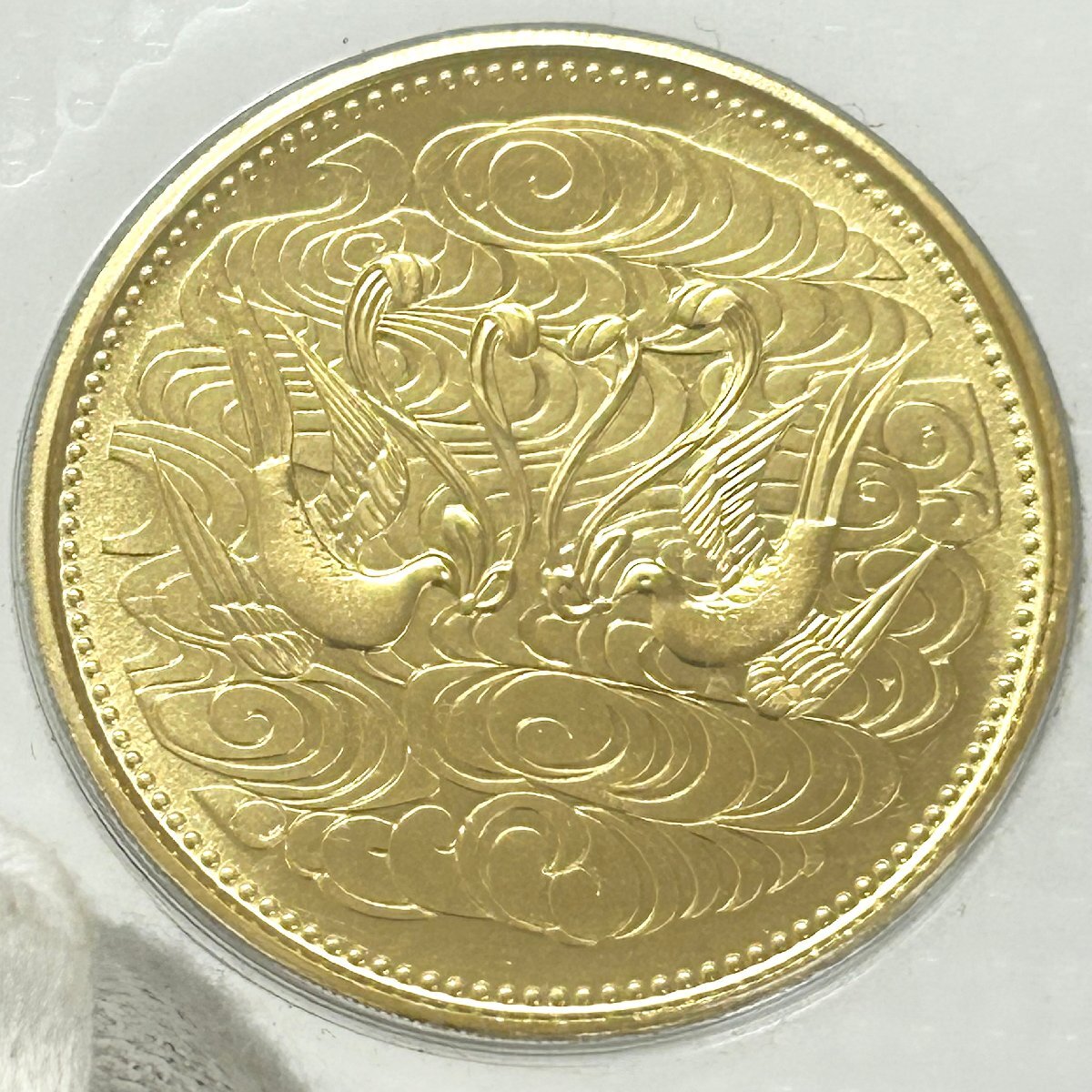 ◇天皇陛下御在位60年記念◇昭和61年 10万円 日本国 純金貨幣