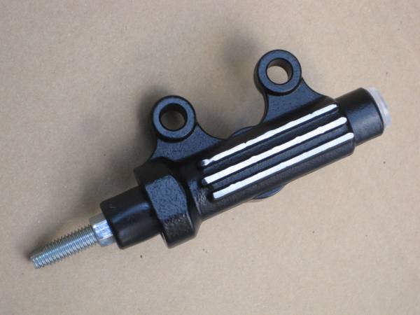 ■ VMAX12 VMX12 3UF 3JP 5GK 4C4 ■ 純正 新品 リアブレーキ マスターシリンダー 1FK-25850-50 1FK2585050