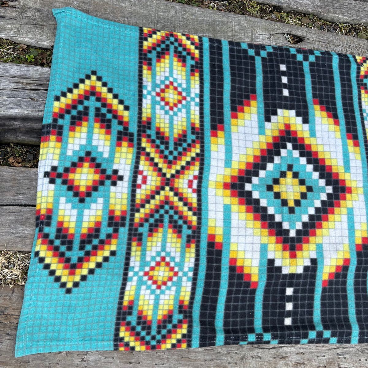 Art Tribal Fleece Blanket フリースブランケット ネイティブ柄