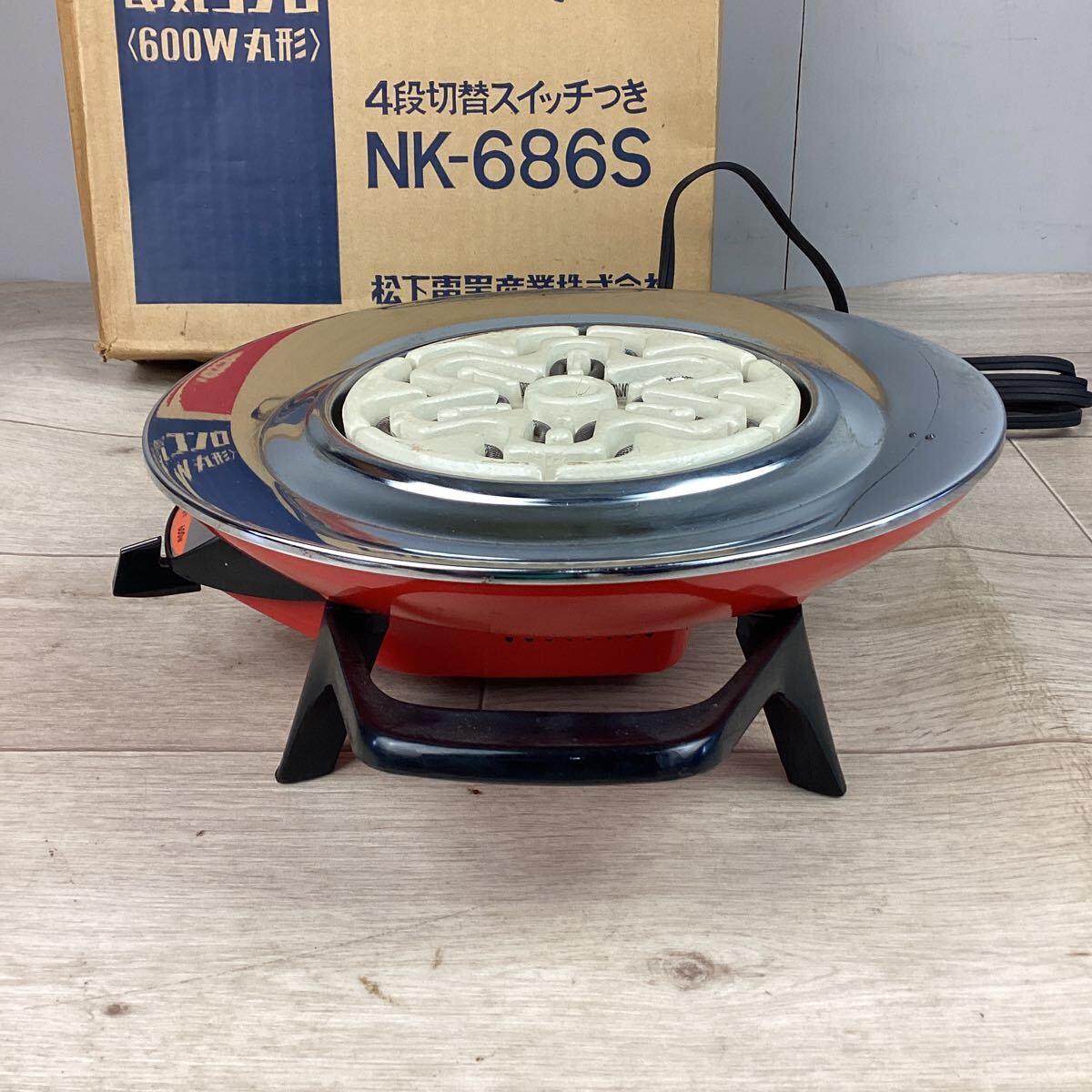 o33221 ナショナル 電気コンロ NK-686S 600W レッド National o33221 ナショナル 電気コンロ NK-686S 600W レッド National