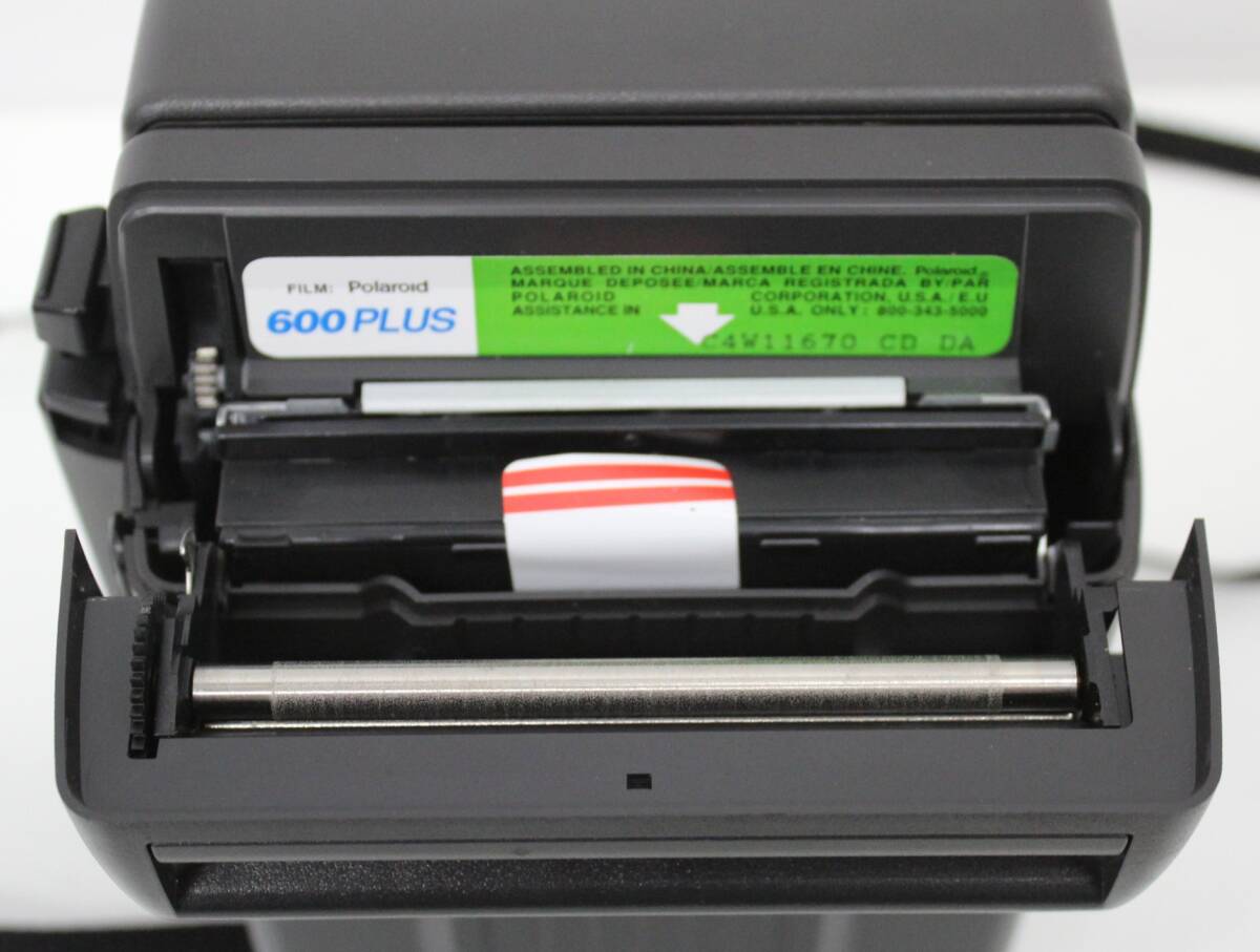 ネイバーフッドがポラロイドの名機 SX-70の別注モデルを発売
