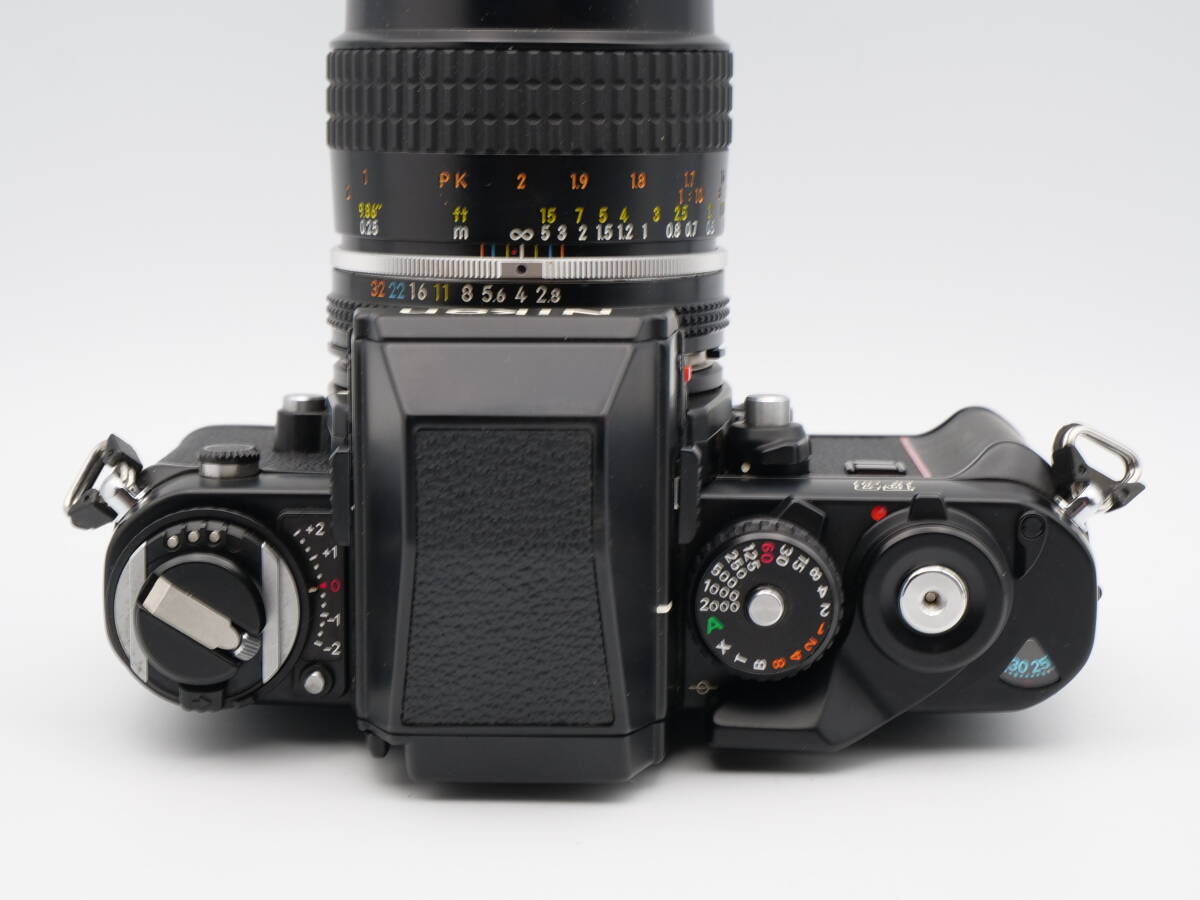 【お気にいる】 Nikkor Micro + F3 Nikon Ai-s F3用純正レザー + f2.8 55mm フィルムカメラ