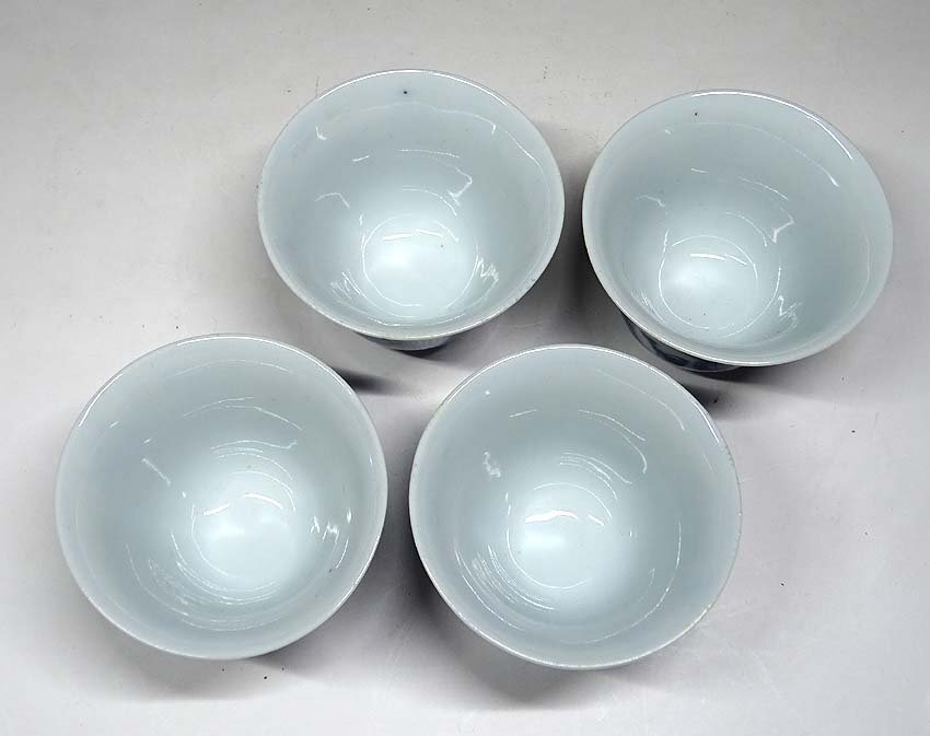 煎茶 唐物 中国美術 染付 色絵 碗 三個 まとめて(K-XA860) 緑屋t□ 中国古玩 染付 煎茶碗 4客 唐物 時代物 煎茶道具 i9/3