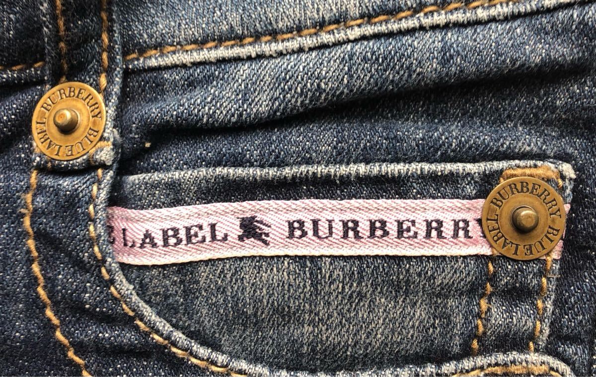 Burberry バーバリー BLUE LABEL ブルーラベル デニムパンツ ジーンズ W24 裾裏 チェック_画像7