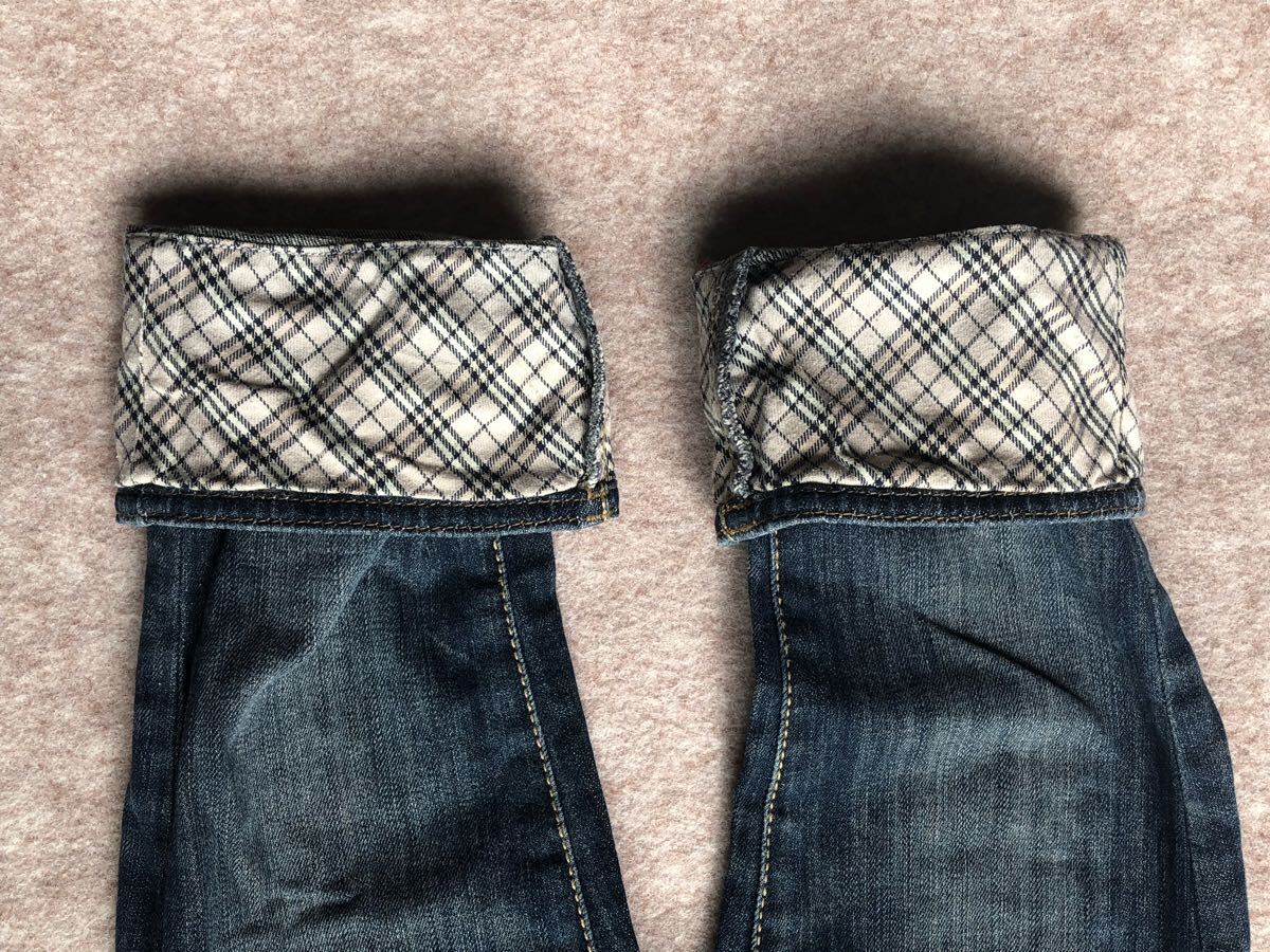 Burberry バーバリー BLUE LABEL ブルーラベル デニムパンツ ジーンズ W24 裾裏 チェック_画像3