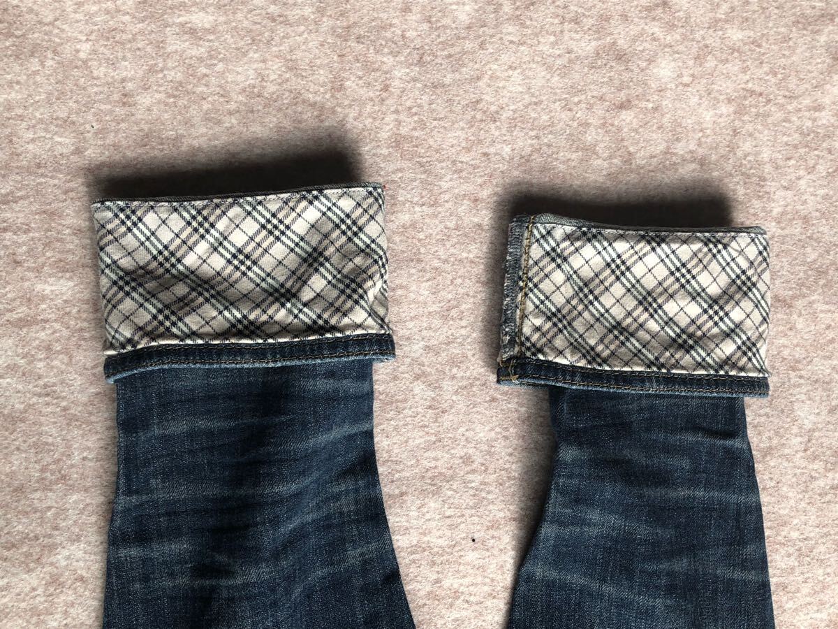 Burberry バーバリー BLUE LABEL ブルーラベル デニムパンツ ジーンズ W24 裾裏 チェック_画像4