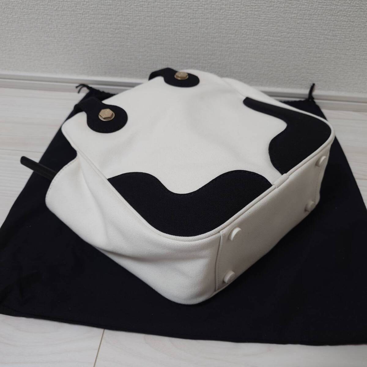 専門ショップ CHANEL #29 マシュマロトート トートバッグ 専門ショップ CHANEL #29 マシュマロトート トートバッグ