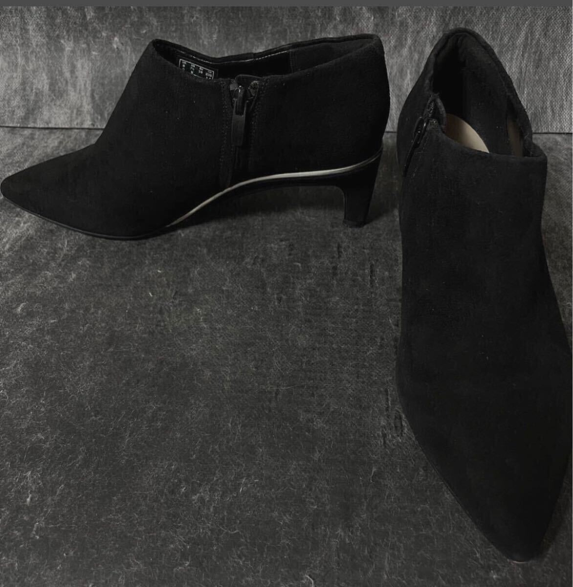 Clarks クラークス ショートブーツ ブーティ ヒールブーツ Clarks クラークス ショートブーツ ブーティ ヒールブーツ