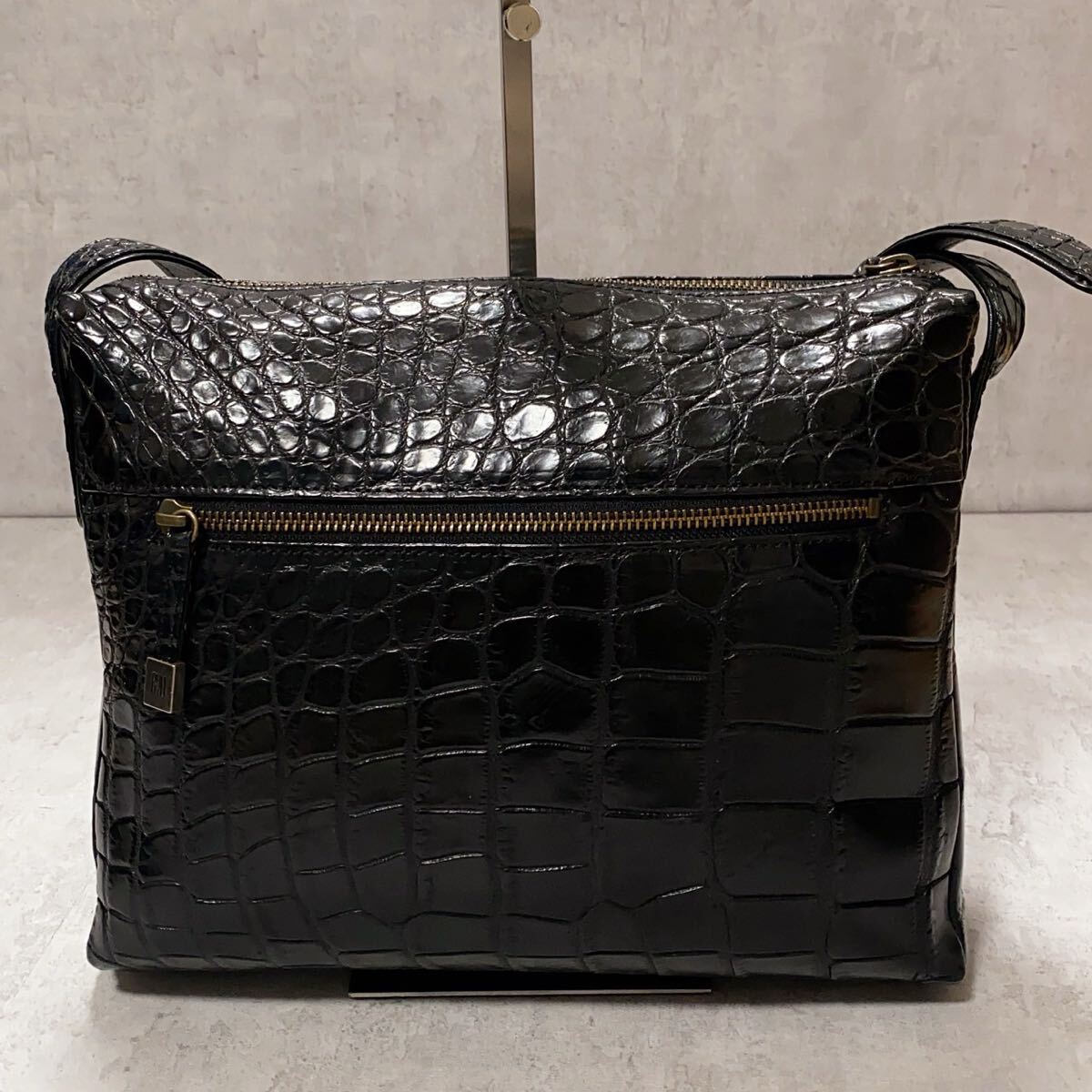 未使用級○RYU JRA クロコダイル ショルダーバッグ メンズ 未使用級○RYU JRA クロコダイル ショルダーバッグ メンズ