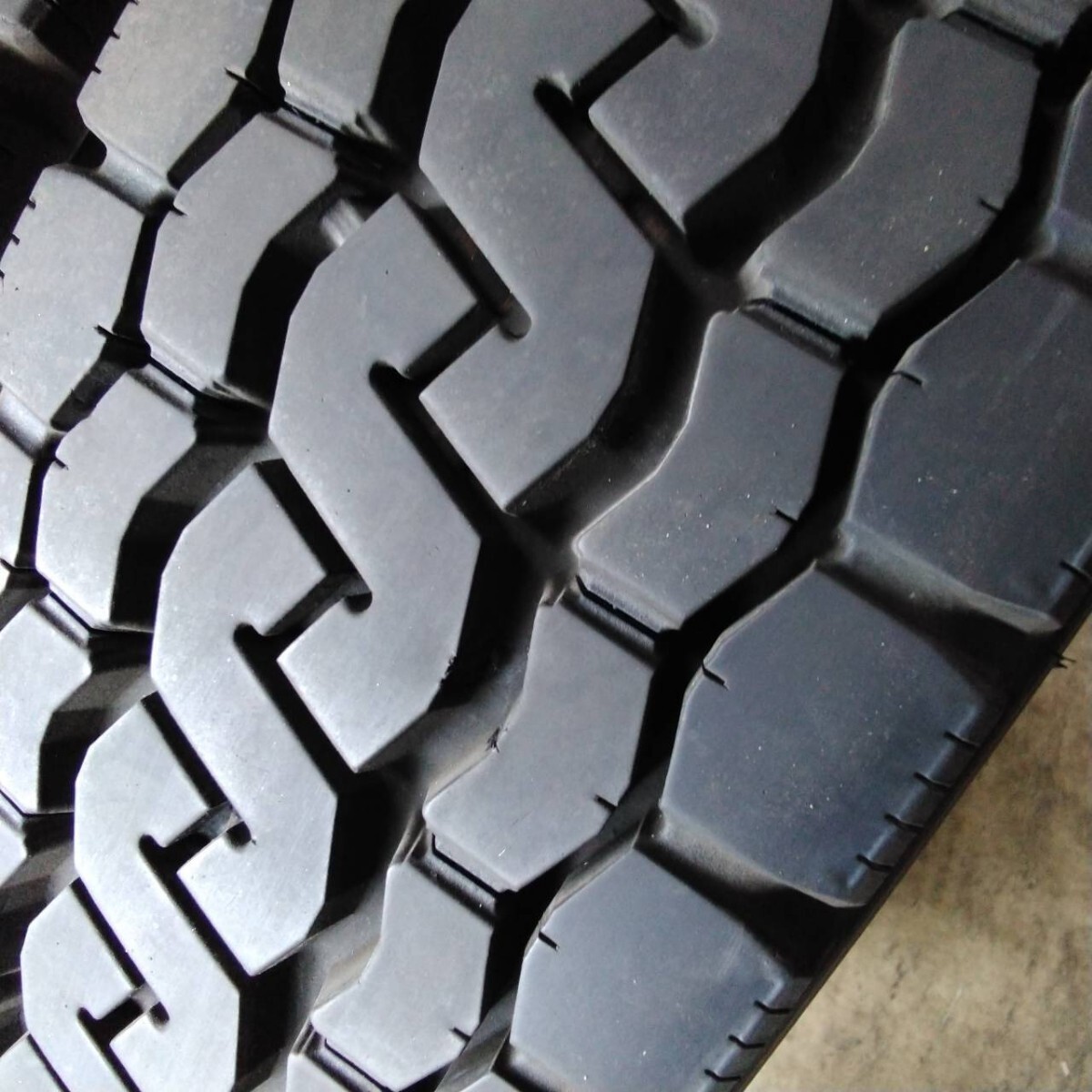 !_* высшее хорошая вещь * Bridgestone 24 год производства для грузовика шина 6 шт. комплект 205/80R17.5 BRIDGESTONE ECOPIA M812 [74]